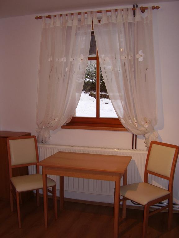 Apartament Privat Fedoriska Szpindlerowy Młyn Pokój zdjęcie